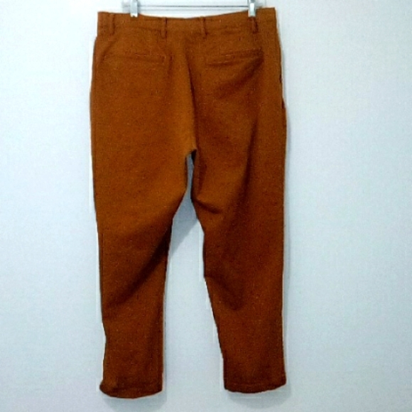 Uniqlo brown high rise straight leg pants - Picture 4 of 4